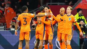 4-0: Países Bajos saca billete para el Mundial y De Jong y Xavi Simons lucen