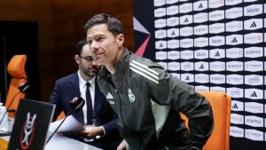 Alonso: ”No seremos kamikazes con Mbappé”