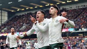 Así juega el Chelsea: orden defensivo y vértigo por las bandas