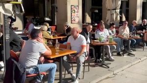 Barcelona respira calma ante la presencia de aficionados del Eintracht