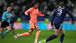 Cata Coll y Vicky López acercan el Barça a la final de Oslo