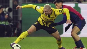 Colocan a Ryerson, lateral derecho del Dortmund, en la órbita del Barça