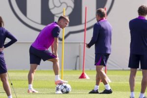 Dani Olmo returns to training