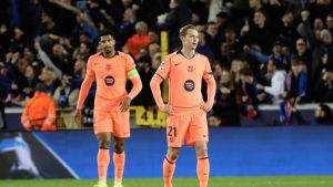 De Jong y Araujo, los más transferibles en verano