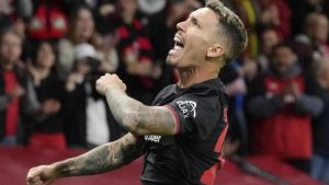 Debate sobre el lateral con Grimaldo en la recámara