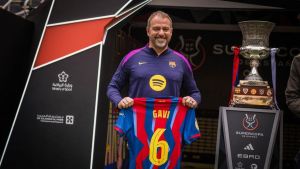 El segundo guiño de Flick a Gavi