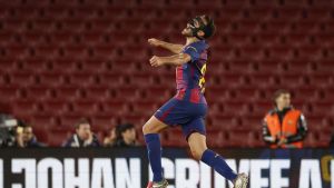 Eric Garcia se lo pone difícil a De Jong