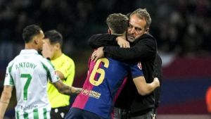 Gavi, con el apoyo de Flick y De la Fuente