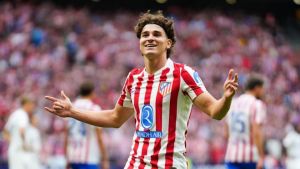 Julián Álvarez, el delantero preferido por Laporta