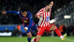 Koundé se convierte en el tercer francés con más partidos en la historia del Barça