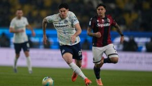 La espectacular asistencia de Bastoni con jugadón incluido en la Supercoppa