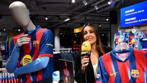 La nueva camiseta del Barça provoca un ambiente especial en las tiendas oficiales