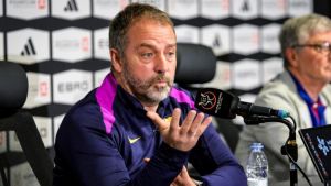 La rueda de prensa de Hansi Flick antes de la final de la Supercopa, en streaming