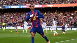 Lamine replica el gol del Alavés y se estrena en el Spotify Camp Nou