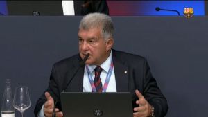 Laporta: ”Con Gil Manzano siempre pasa alguna cosa”