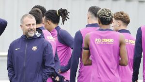 Las asombrosas rotaciones de Flick en defensa