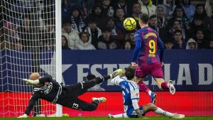 Lewandowski no se rinde en la pelea por el ‘9’