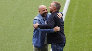 Manolo González y Hansi Flick, nominados a entrenador del mes antes del mejor derbi Espanyol-Barça del siglo