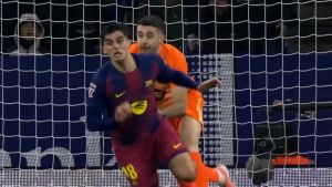 Mateu Lahoz interpretó como ”conducta antideportiva” la acción de Joan Garcia con Gerard Martín en el derbi