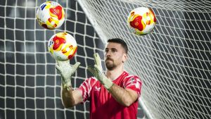 “No he hablado con Unai Simón, no veo una razón de peso para hacerlo”