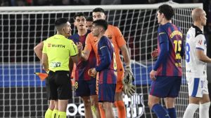 Ortiz Arias expulsó a dos ayudantes de Flick