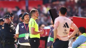 Ya hay árbitro para la semifinal Barça-Athletic