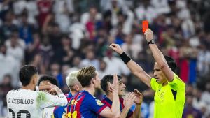 Ya se conoce la sanción a De Jong